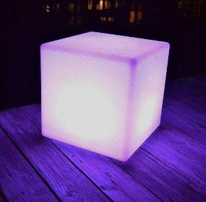 24“ x 24“ 8 Color Lighted Cubes
